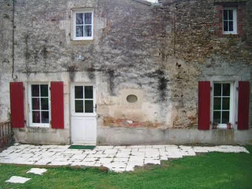 Gite Le Puy Rabasteau Chantonnay Extérieur photo